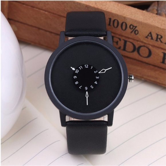 Accessories - ❤️NEW❤️ Unisex Creative Design Leather Watch